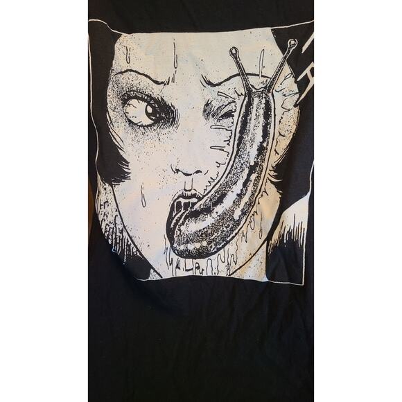 CRUNCHY ROLL JOJI ITO ANIME JAPANESE CARTOON TEE T SHIRT m Black - Picture 4 of 5